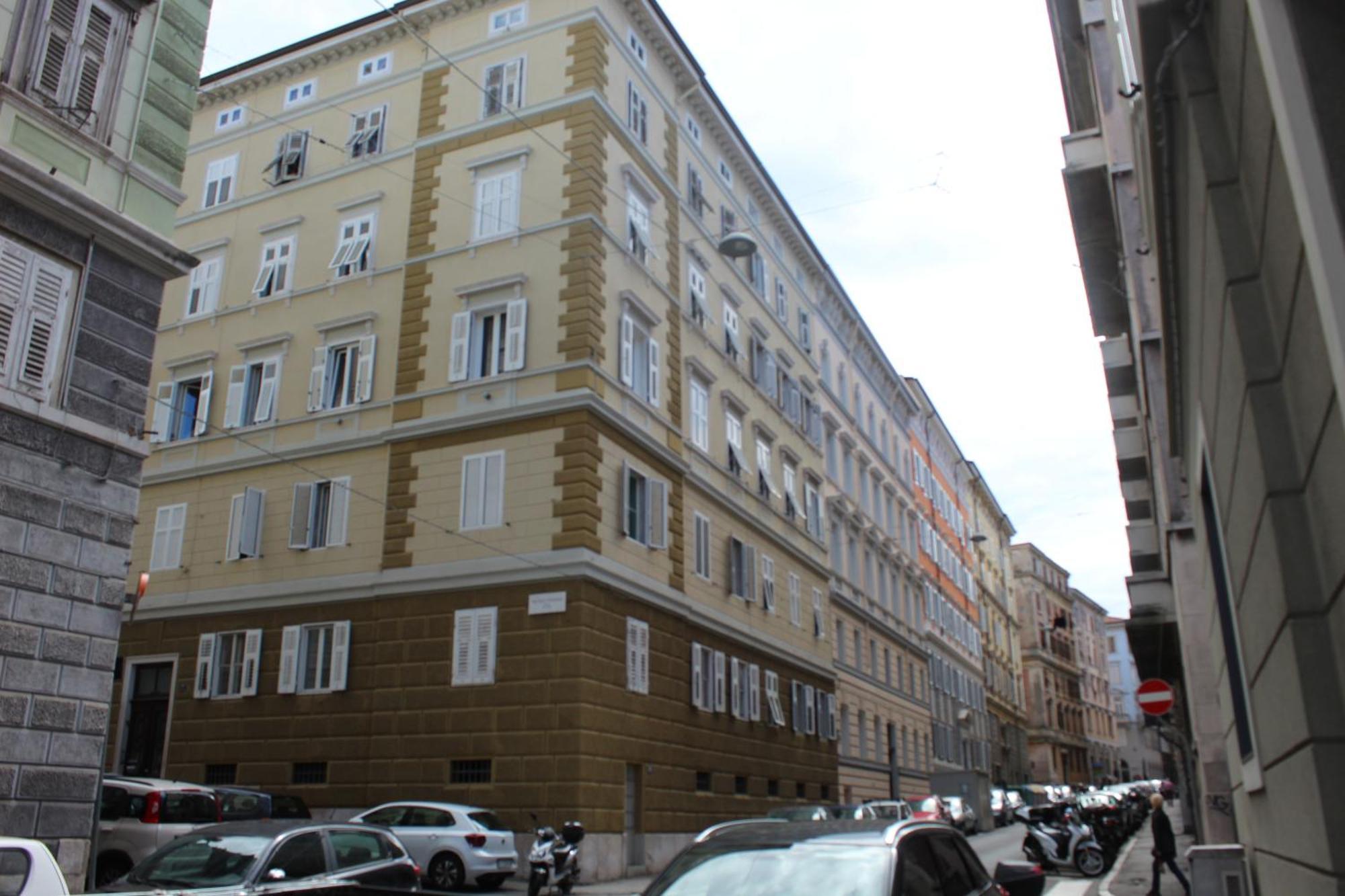 The Way To Apartment